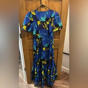 Beautiful dress!